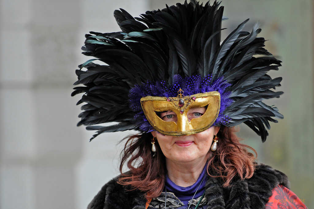 Rubine Maske