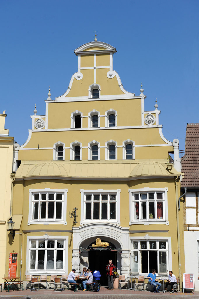 Loewenapotheke